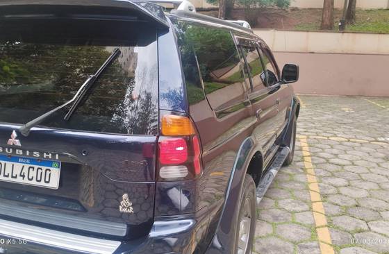 MITSUBISHI PAJERO SPORT 3.0 SE 4X4 V6 24V GASOLINA 4P AUTOMÁTICO